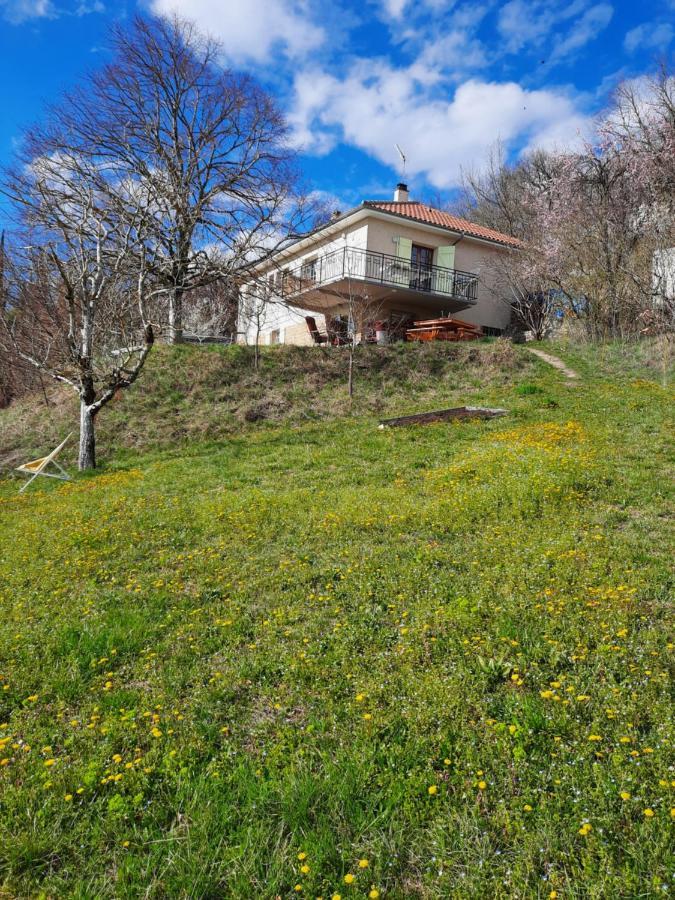 Les Coteaux De Planeze, Ideal Deplacement Pro, Chambres Individuelles Lit 160 Television Saint-Laurent-les-Tours Exterior photo